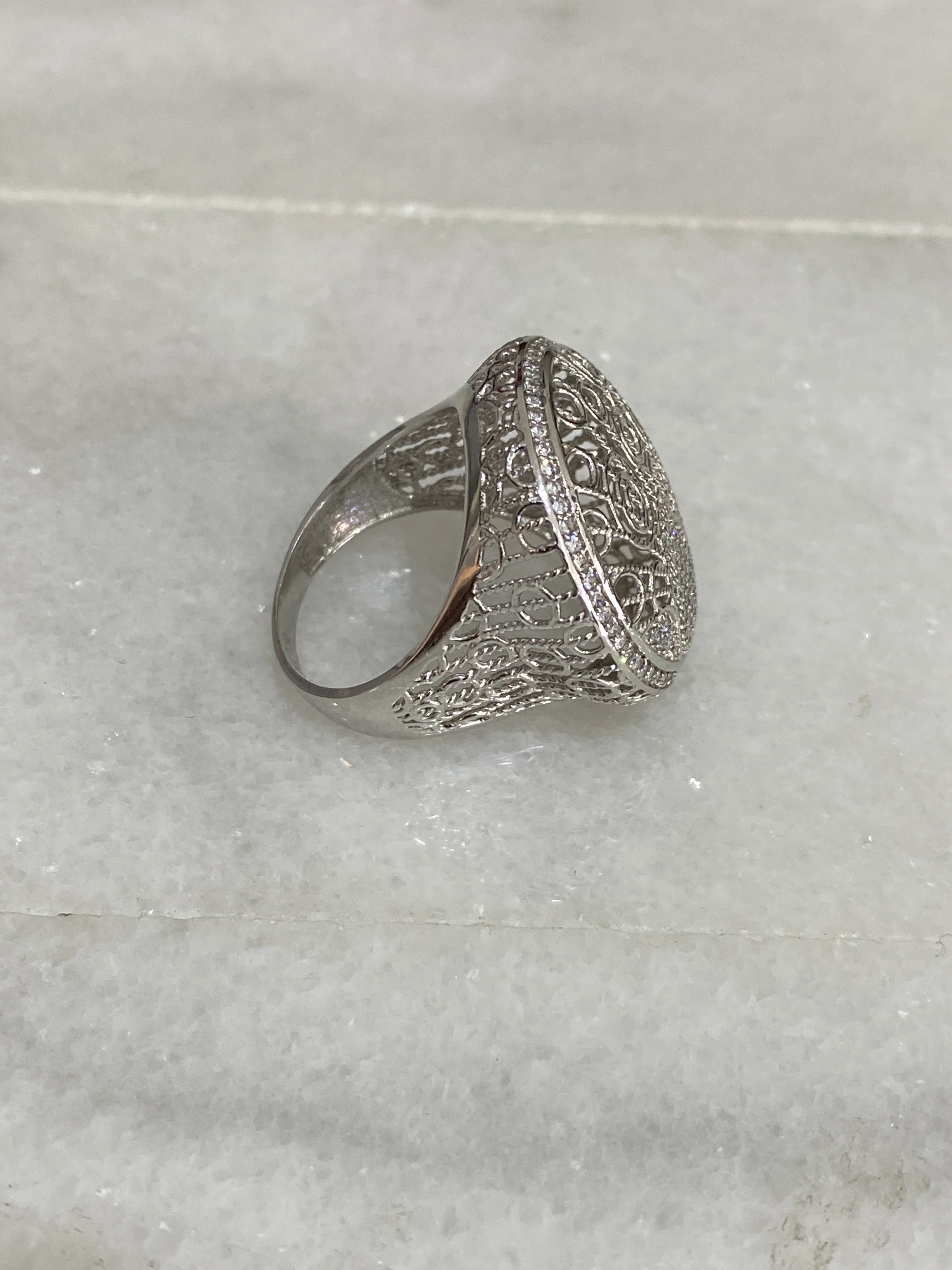 18K White Gold Ring - Image 3